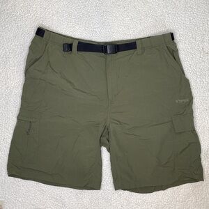 Sherpa Green Cargo Hiking Shorts: Size XXL
